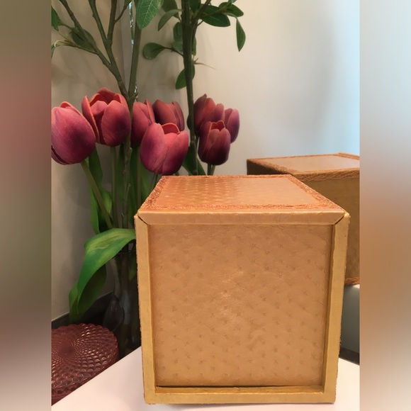 HANDMADE GOLDEN NEST THEMED TISSUE BOX - Picture 7 of 10